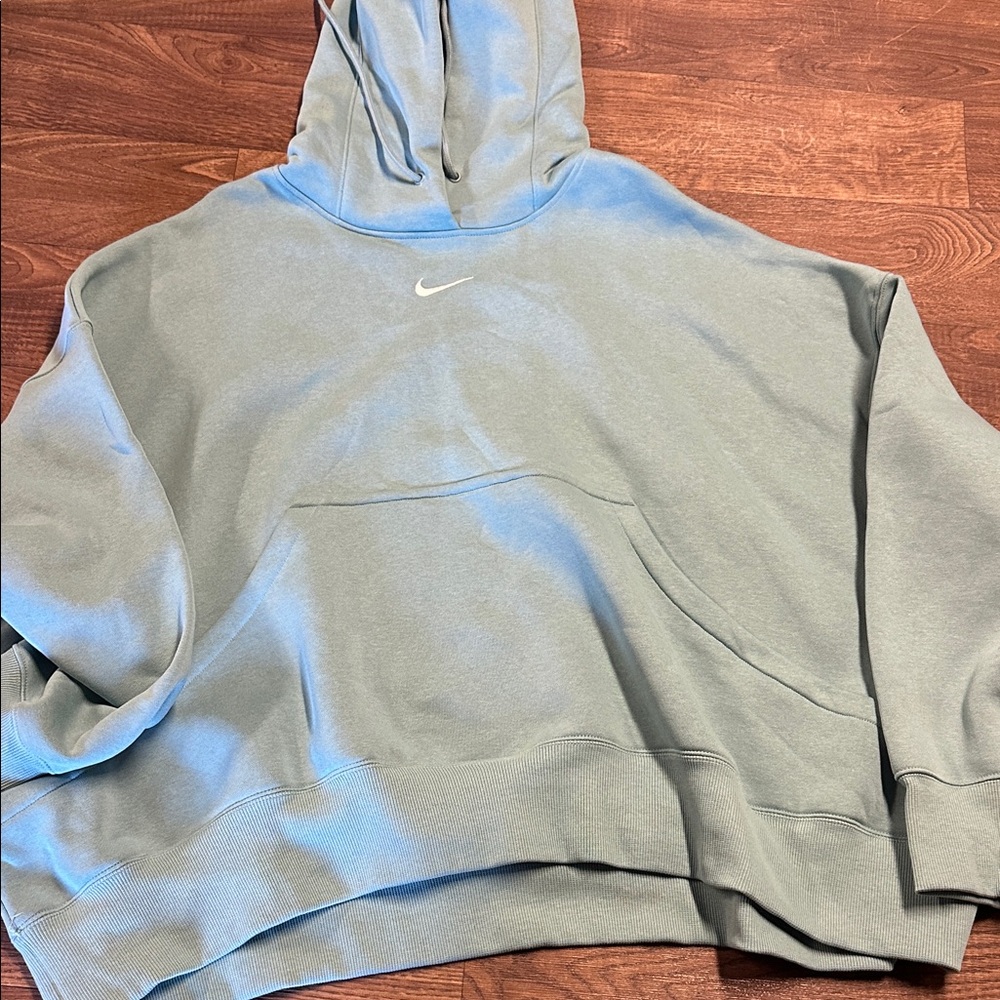 Nike Women's Light Gray Hoodie